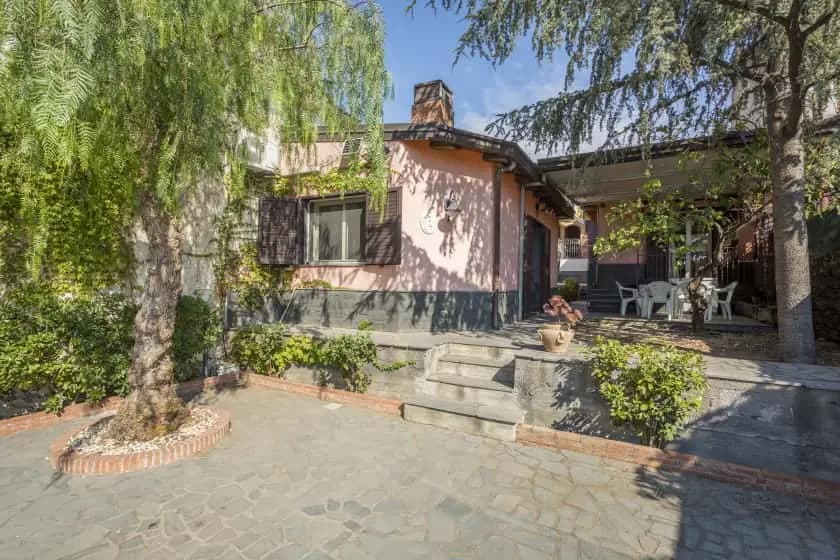 Dettaglio architettonico esterno - Casa vacanze Belpasso con giardino